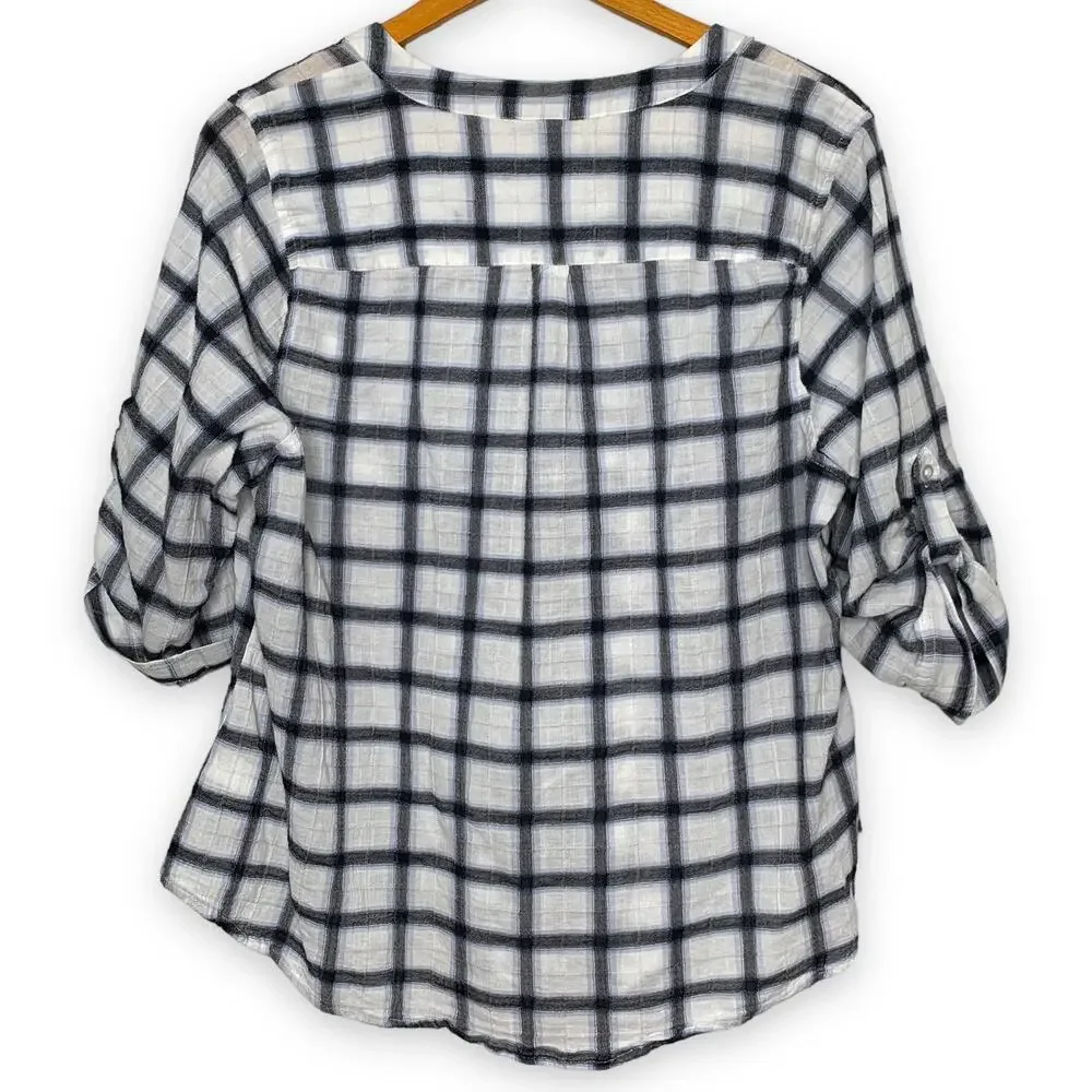 3/$20 Torrid women's plus size white plaid Harper three quarter sleeve top 0X - Picture 2 of 9
